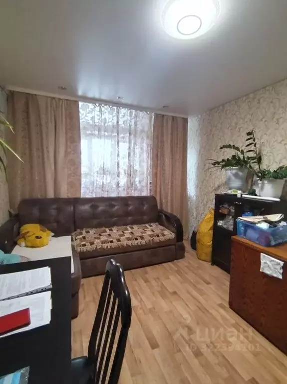 2-к кв. Оренбургская область, Орск Братская ул., 52А (48.4 м) - Фото 1