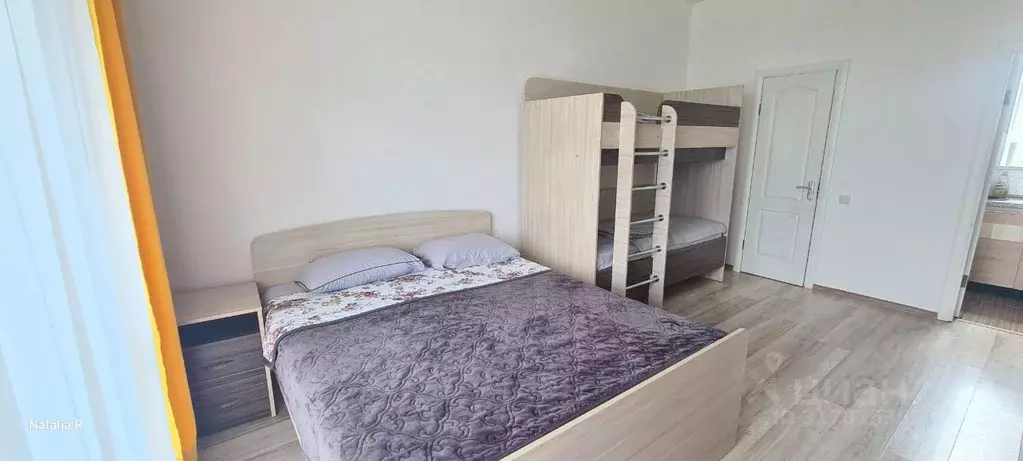 2-к кв. Крым, Черноморское пгт ул. Сигнальная, 30Ас3 (51.0 м) - Фото 1