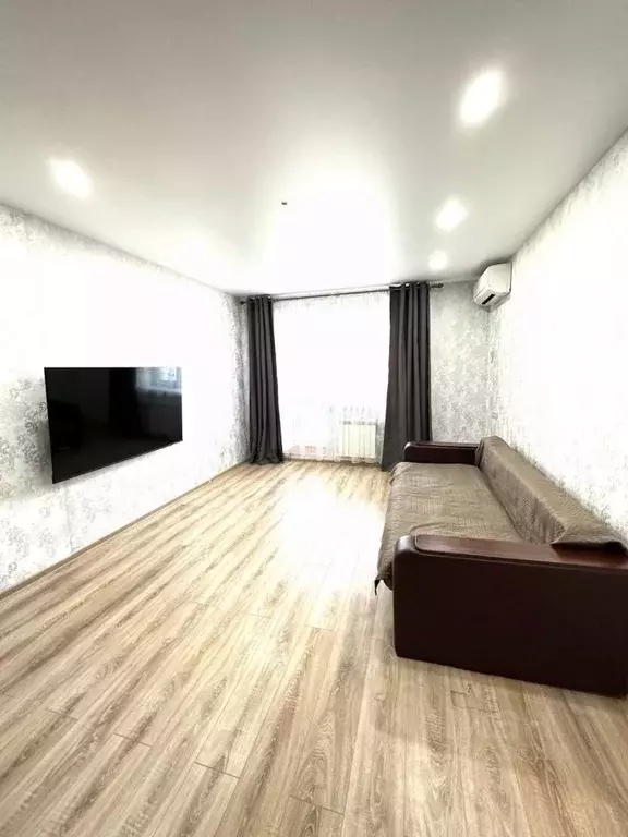 2-к кв. Татарстан, Казань ул. Академика Завойского, 17 (60.0 м) - Фото 1