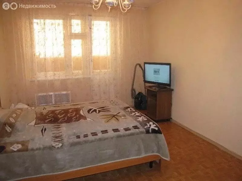 1-комнатная квартира: Екатеринбург, Самоцветный бульвар, 5 (38 м) - Фото 1