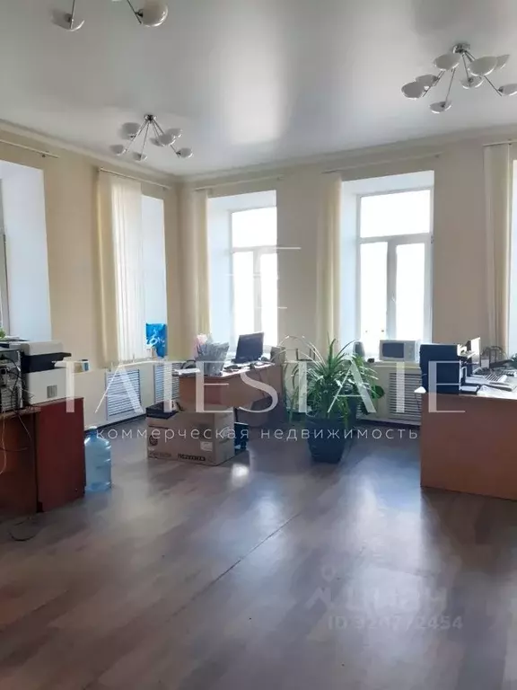 Офис в Татарстан, Казань Габдуллы Тукая ул., 82 (49 м) - Фото 0