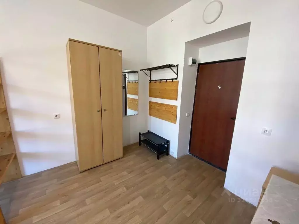 Комната Санкт-Петербург Большеохтинский просп., 41 (18.2 м) - Фото 1