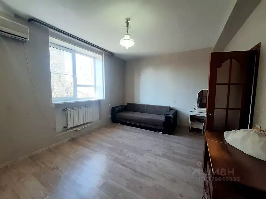 2-к кв. Волгоградская область, Волгоград ул. Бахтурова, 9 (50.0 м) - Фото 1