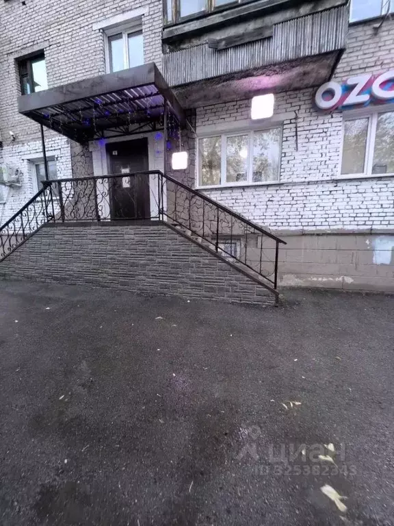 Помещение свободного назначения в Алтайский край, Барнаул просп. ... - Фото 2