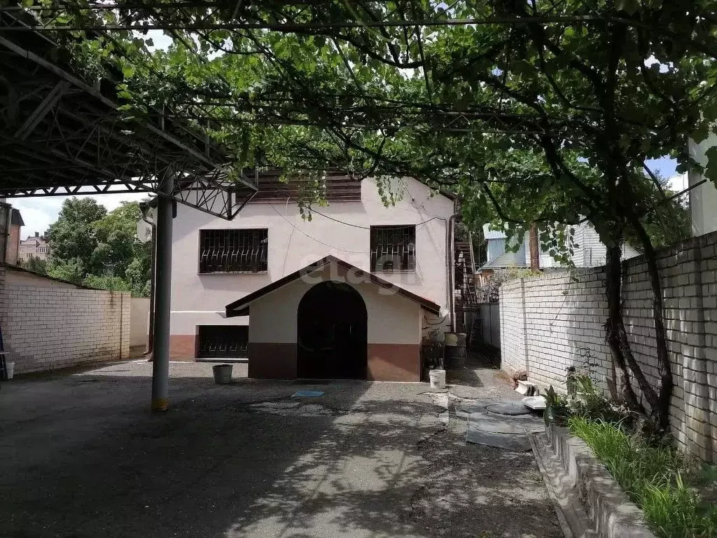 Дом в Ставропольский край, Ессентуки Октябрьская ул. (150 м) - Фото 1