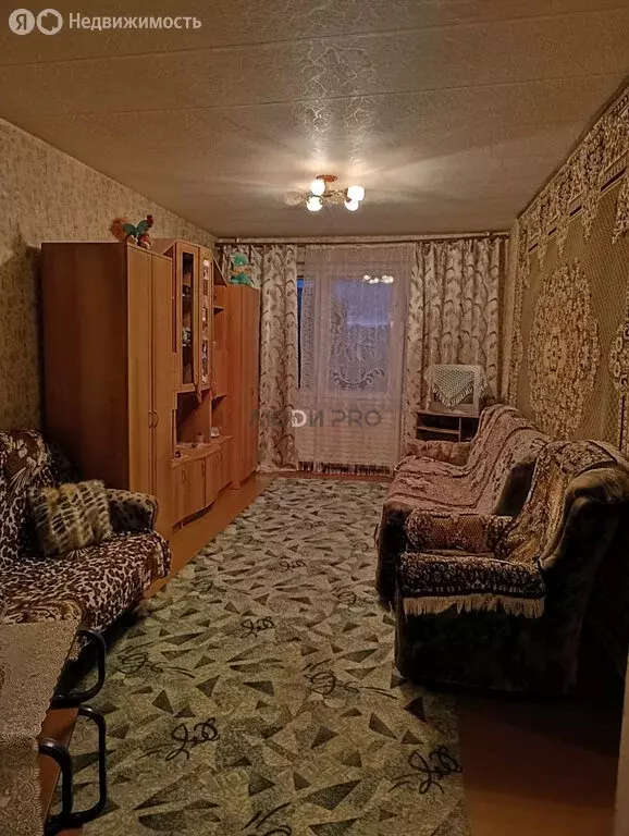 3-комнатная квартира: Уфа, улица Юрия Гагарина, 40 (60.8 м) - Фото 1