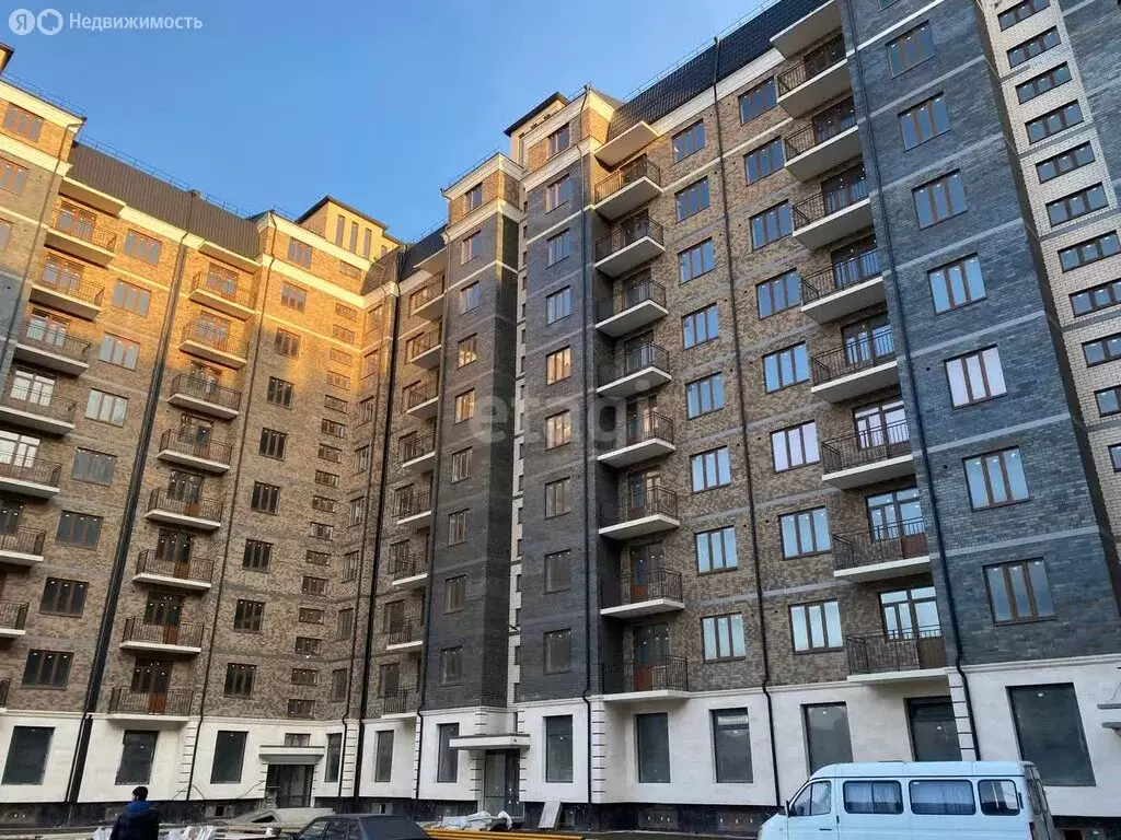 2-комнатная квартира: Каспийск, проспект М. Омарова, 14А (67 м) - Фото 1