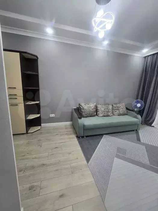 1-к. квартира, 42,5 м, 10/10 эт. - Фото 0