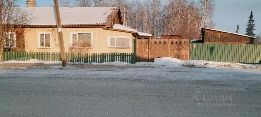 3-к кв. Красноярский край, с. Ирбейское ул. Интернациональная (65.7 м) - Фото 1