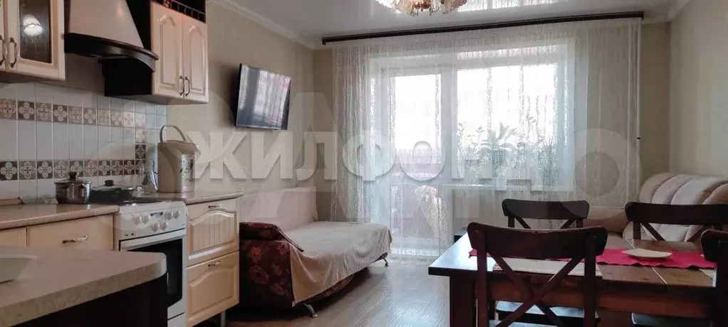 3-к. квартира, 74 м, 9/10 эт. - Фото 0