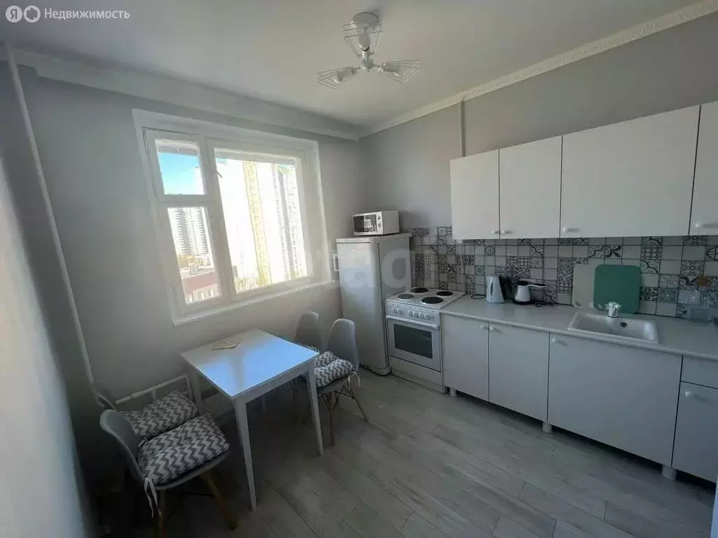 1-комнатная квартира: Москва, улица Академика Челомея, 10 (39.1 м) - Фото 1