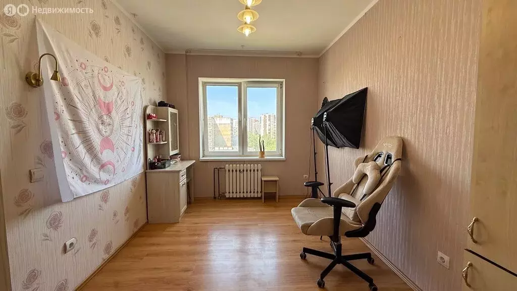 3-комнатная квартира: Калининград, Интернациональная улица, 64 (80 м) - Фото 1