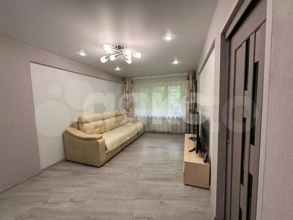 4-к. квартира, 58,4 м, 1/5 эт. - Фото 0