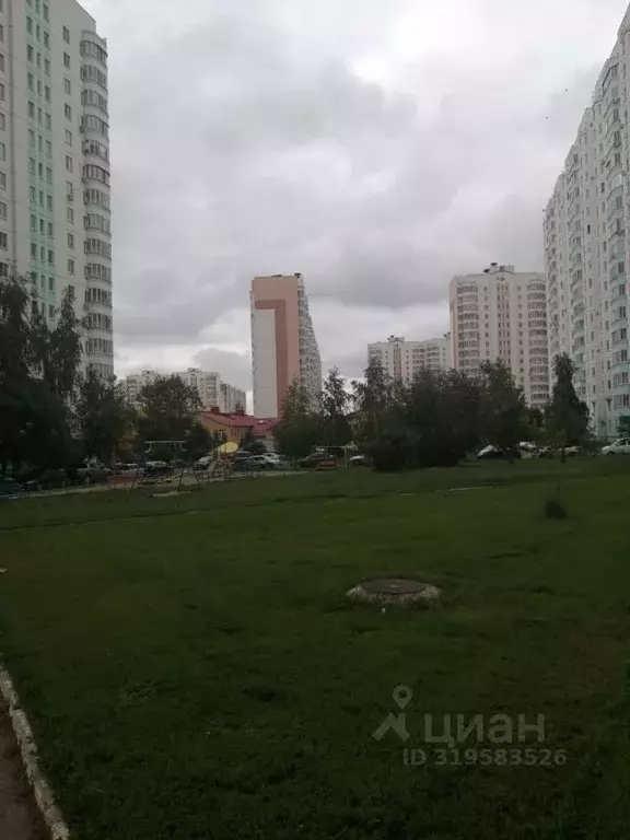1-к кв. Курская область, Курск просп. Вячеслава Клыкова, 80 (37.0 м) - Фото 1