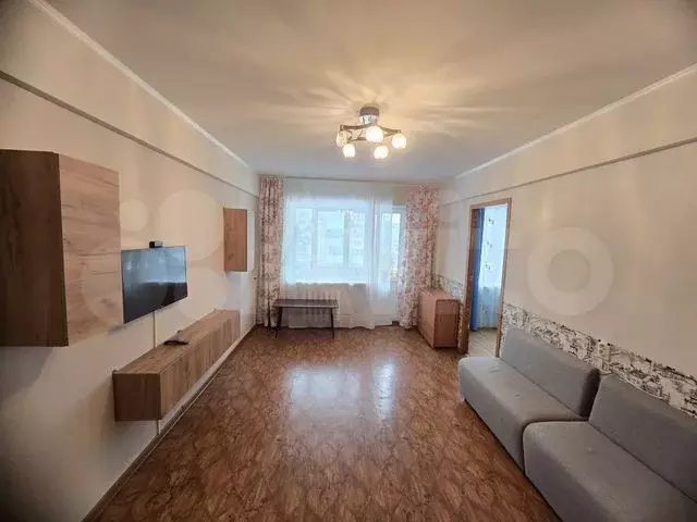 3-к. квартира, 58 м, 3/5 эт. - Фото 0
