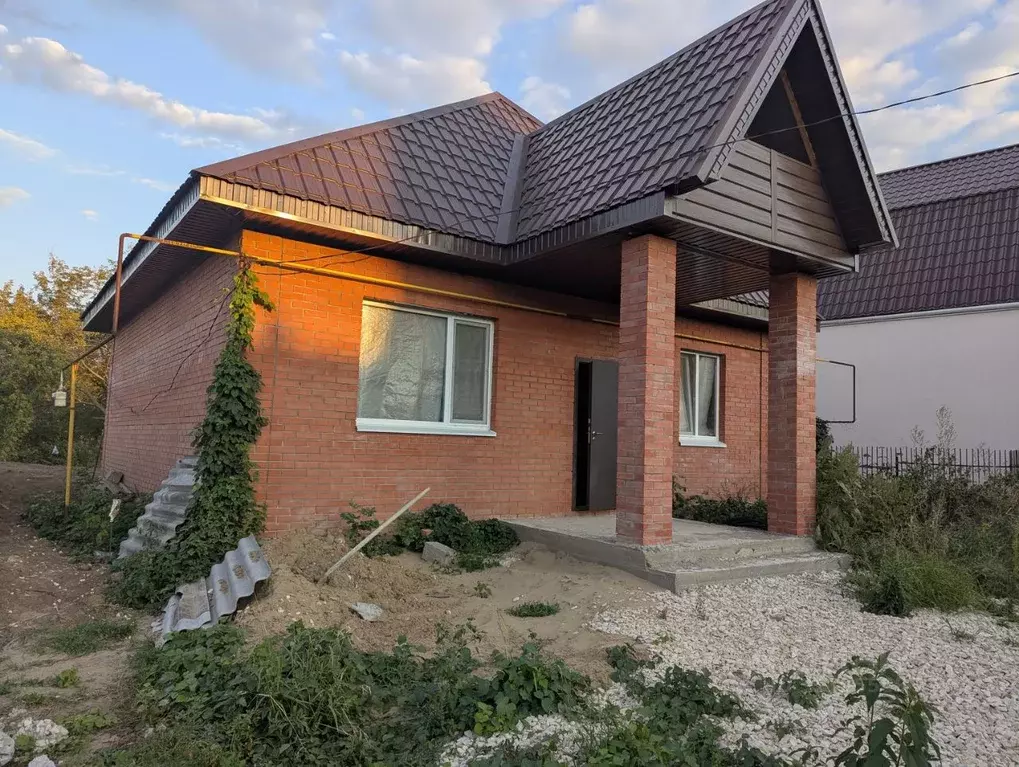 Дом в Саратовская область, Энгельс ул. 2-я Короткая, 5Б (113 м) - Фото 1