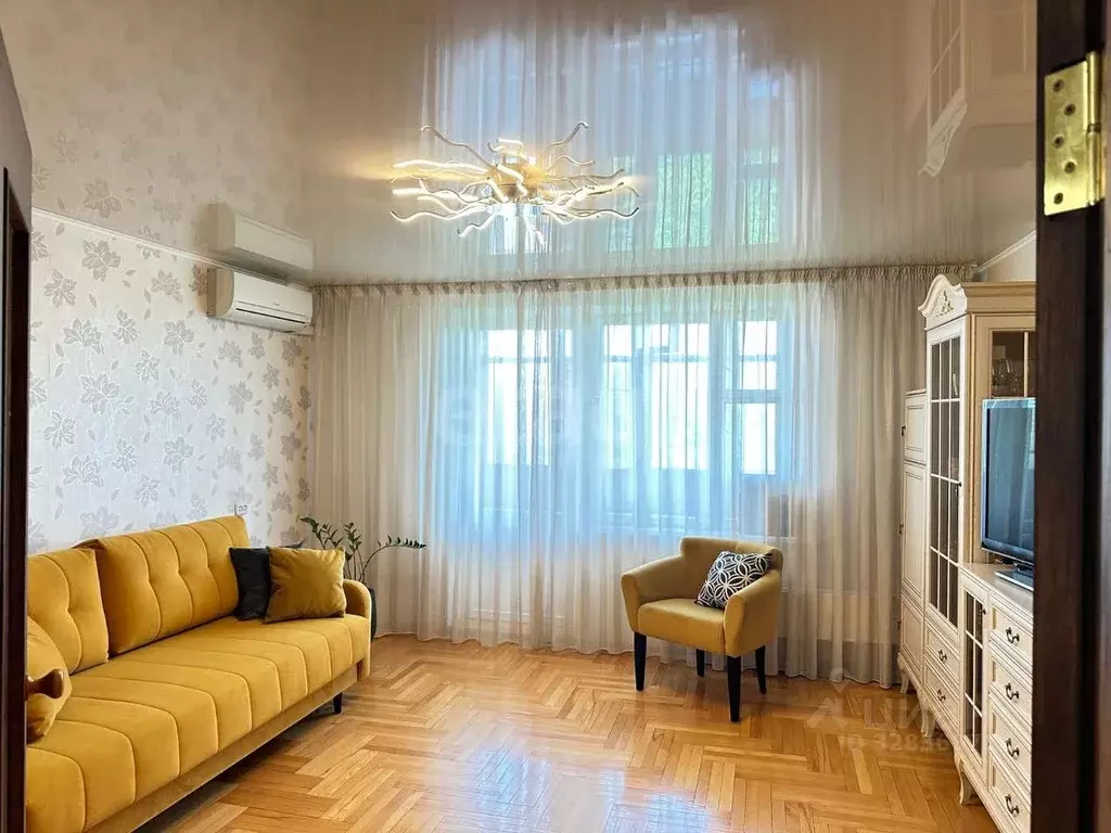 3-к кв. Адыгея, Майкоп Заводская ул., 1А (72.2 м) - Фото 1