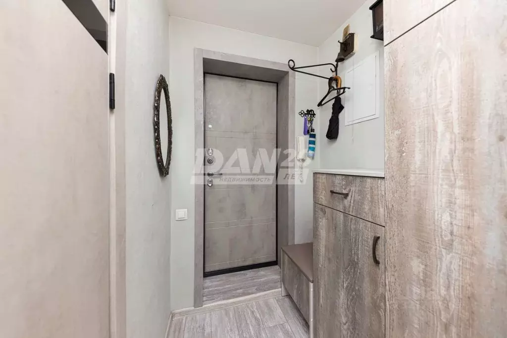 1-к кв. Челябинская область, Челябинск ул. Кирова, 9к3 (31.4 м) - Фото 0