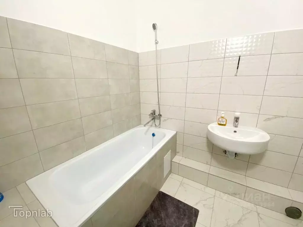 2-к кв. Калининградская область, Калининград Закатная ул., 29к3 (68.6 ... - Фото 2