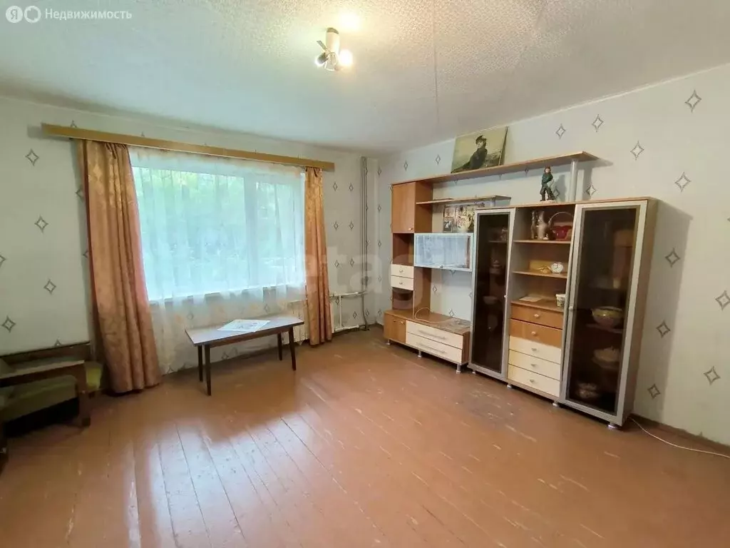 1-комнатная квартира: Качканар, 10-й микрорайон, 7 (35 м) - Фото 1