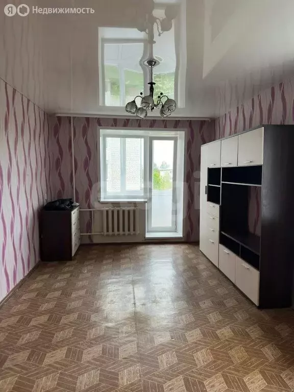 1-комнатная квартира: Остров, Больничная улица, 24 (36 м) - Фото 0