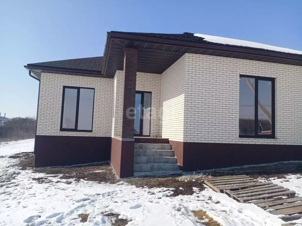 Дом в Белгородская область, Строитель Яковлевский городской округ, ул. ... - Фото 0