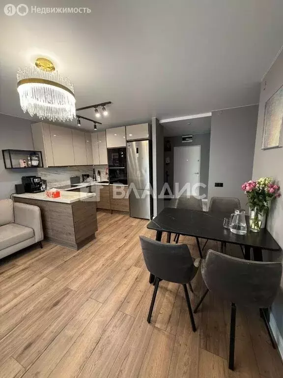 3-комнатная квартира: Москва, Очаковское шоссе, 5к6 (76 м) - Фото 1