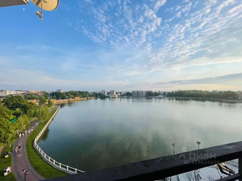 2-к кв. Калининградская область, Калининград Курортная ул., 49 (70.0 ... - Фото 1