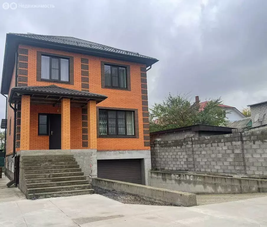 Дом в Ессентуки, Коммунальная улица (326.9 м) - Фото 1