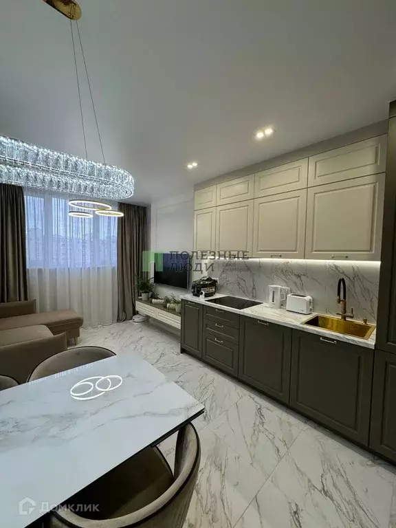 Продаётся 2-к квартира, 72 м - Фото 0