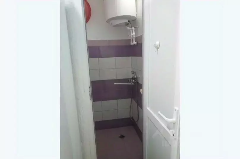 Дом в Крым, Феодосия ул. Советская, 41/2 (50 м) - Фото 1