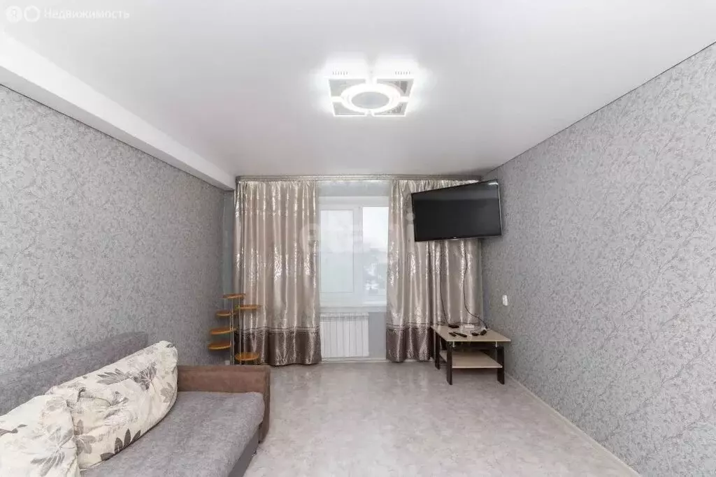 3-комнатная квартира: Ишим, улица Корушина, 11 (60 м) - Фото 1