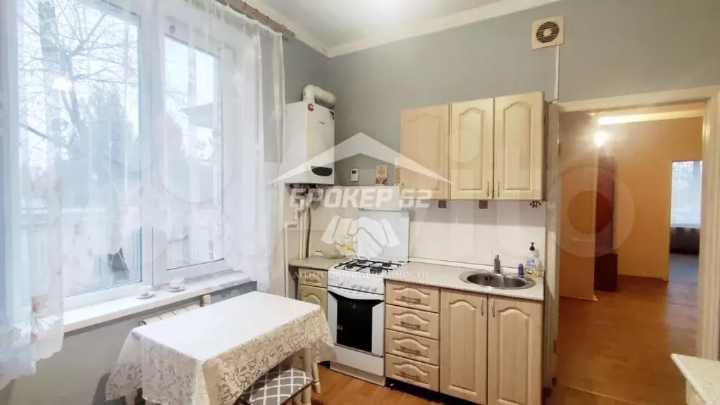 3-к. квартира, 100 м, 1/2 эт. - Фото 0