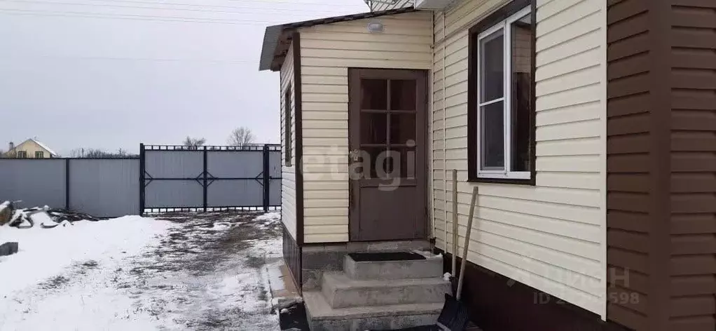 Коттедж в Белгородская область, Старооскольский городской округ, с. ... - Фото 1