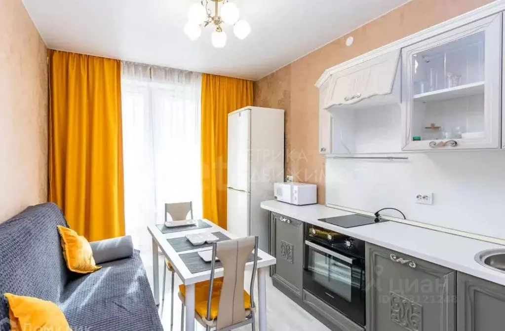 1-к кв. Тюменская область, Тюмень ул. Фармана Салманова, 8 (35.8 м) - Фото 1