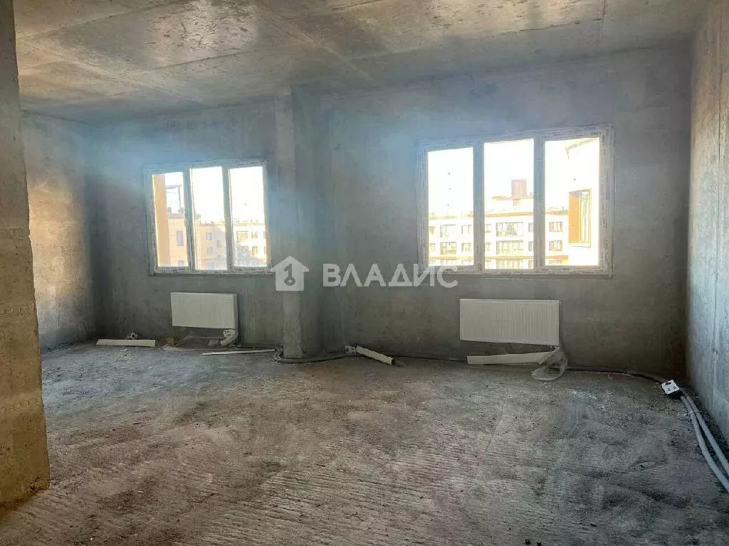 Продается 4-комнатная квартира - Фото 1