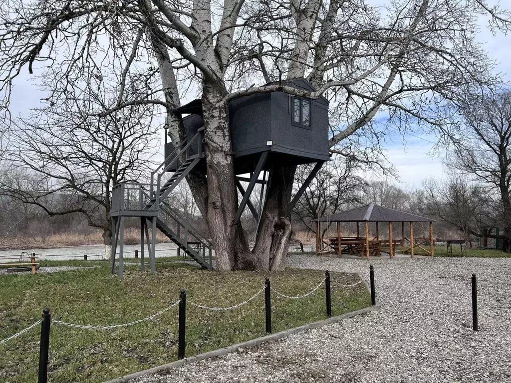 Дом в Чеченская республика, Гудермесский район, Джалкинское с/пос, с. ... - Фото 1