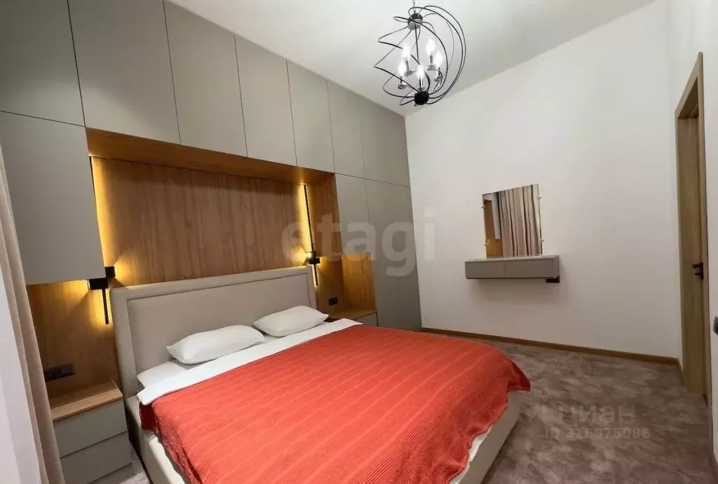 2-к кв. Татарстан, Казань ул. Николая Столбова, 1/3 (50.0 м) - Фото 0