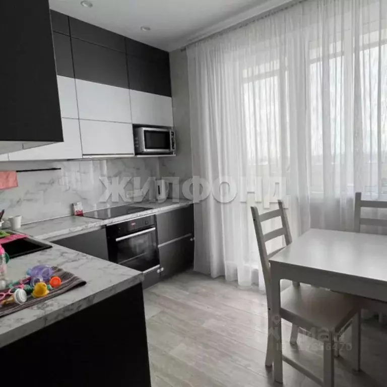 1-к кв. Новосибирская область, Новосибирск ул. Кирова, 225 (36.8 м) - Фото 1