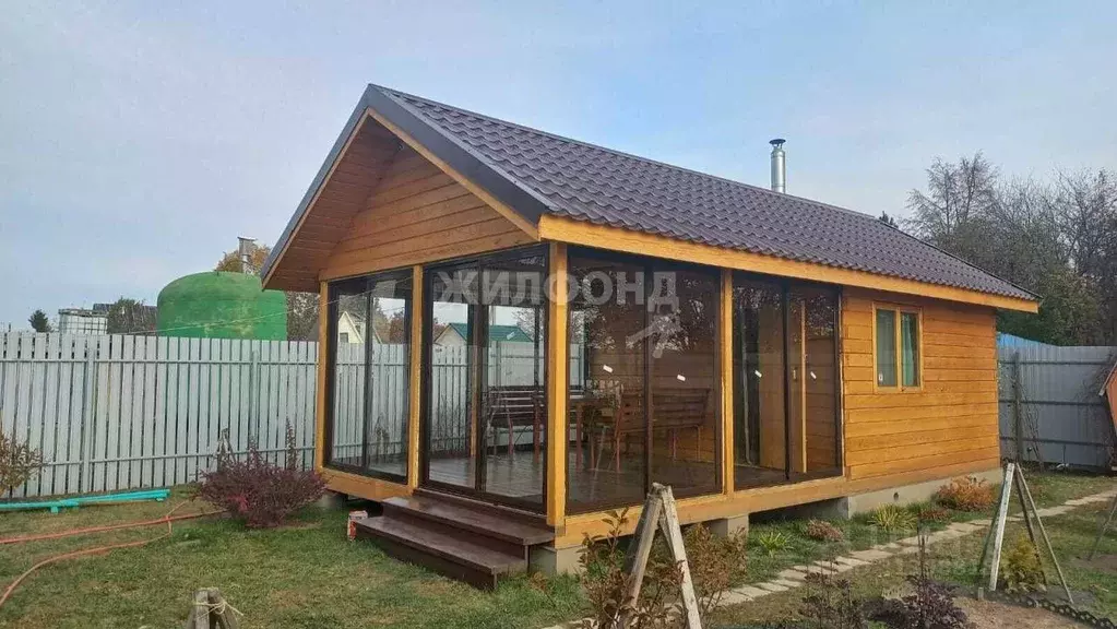 Дом в Новосибирская область, Новосибирский район, Кудряшовский ... - Фото 0
