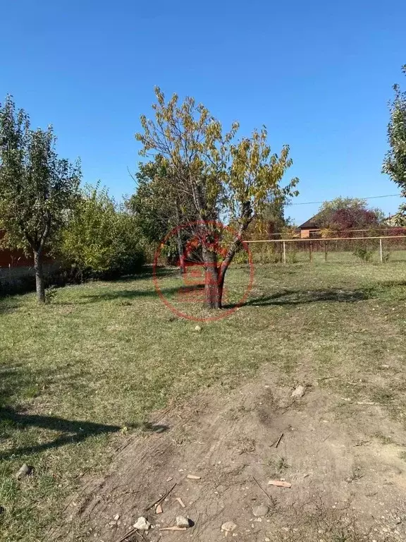 Участок в Краснодарский край, Армавир пл. Ленина (5.0 сот.) - Фото 1