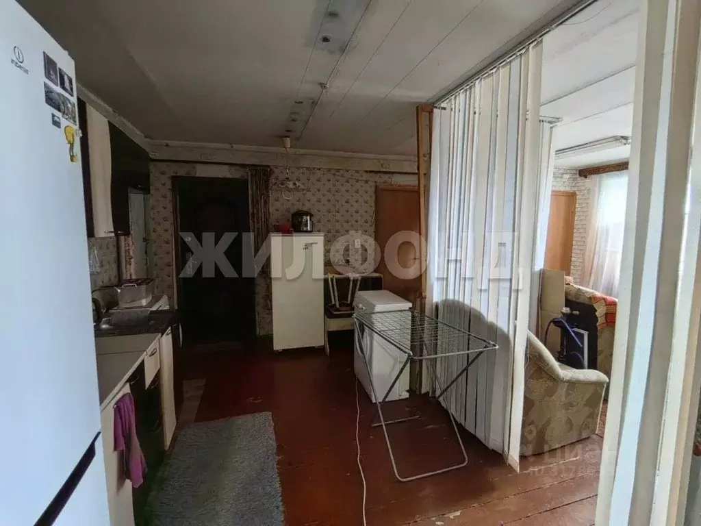 Комната Новосибирская область, Новосибирск ул. Лазарева, 31 (11.9 м) - Фото 0