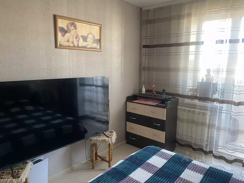 3-к кв. Белгородская область, Белгород ул. Есенина, 44 (73.0 м) - Фото 0