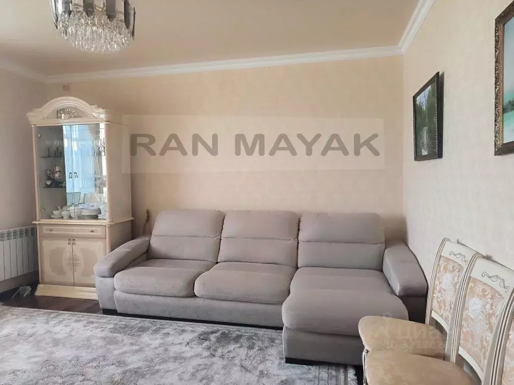 2-к кв. Адыгея, Майкоп ул. 3-го Интернационала, 165 (62.0 м) - Фото 1