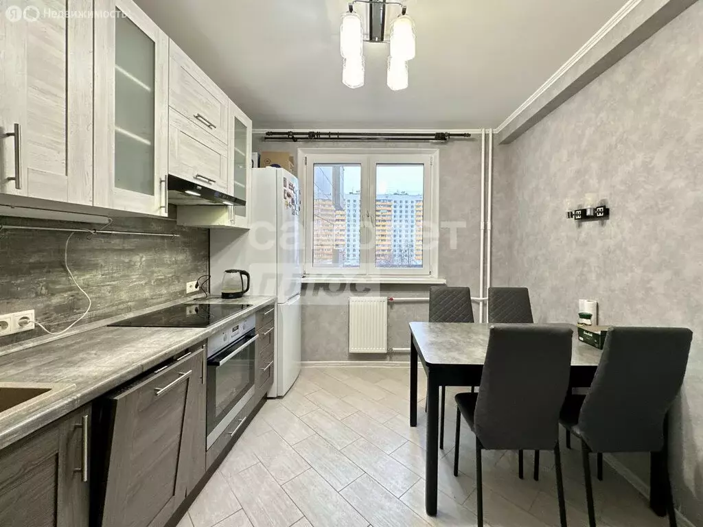 3-комнатная квартира: Москва, Славянский бульвар, 9к6 (66.4 м) - Фото 0