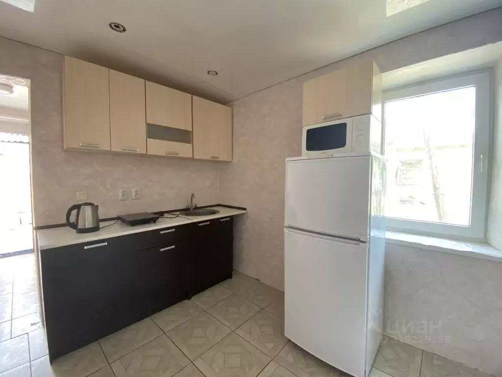 Дом в Крым, Керчь ул. Калинина, 31 (20 м) - Фото 1