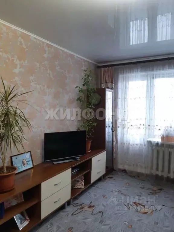 2-к кв. Хакасия, Усть-Абакан рп ул. Пирятинской дивизии, 1 (44.6 м) - Фото 1