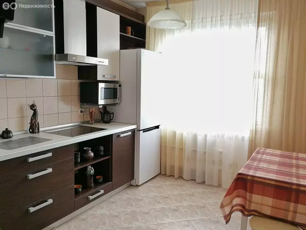 2-комнатная квартира: Астрахань, улица Куликова, 42к1 (51 м) - Фото 0