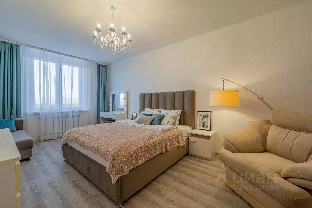 3-к кв. Свердловская область, Екатеринбург ул. Чкалова, 231 (115.0 м) - Фото 1