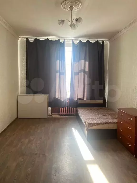 Комната 19,4 м в 9-к., 2/6 эт. - Фото 0